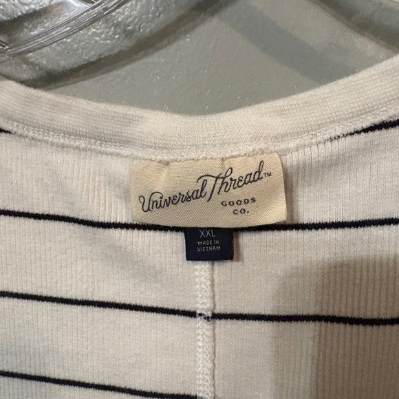 Universal Thread Tank Top‎ White Black Striped Shirt Scoop Neck (Women's 2XL) - Picture 3 of 3